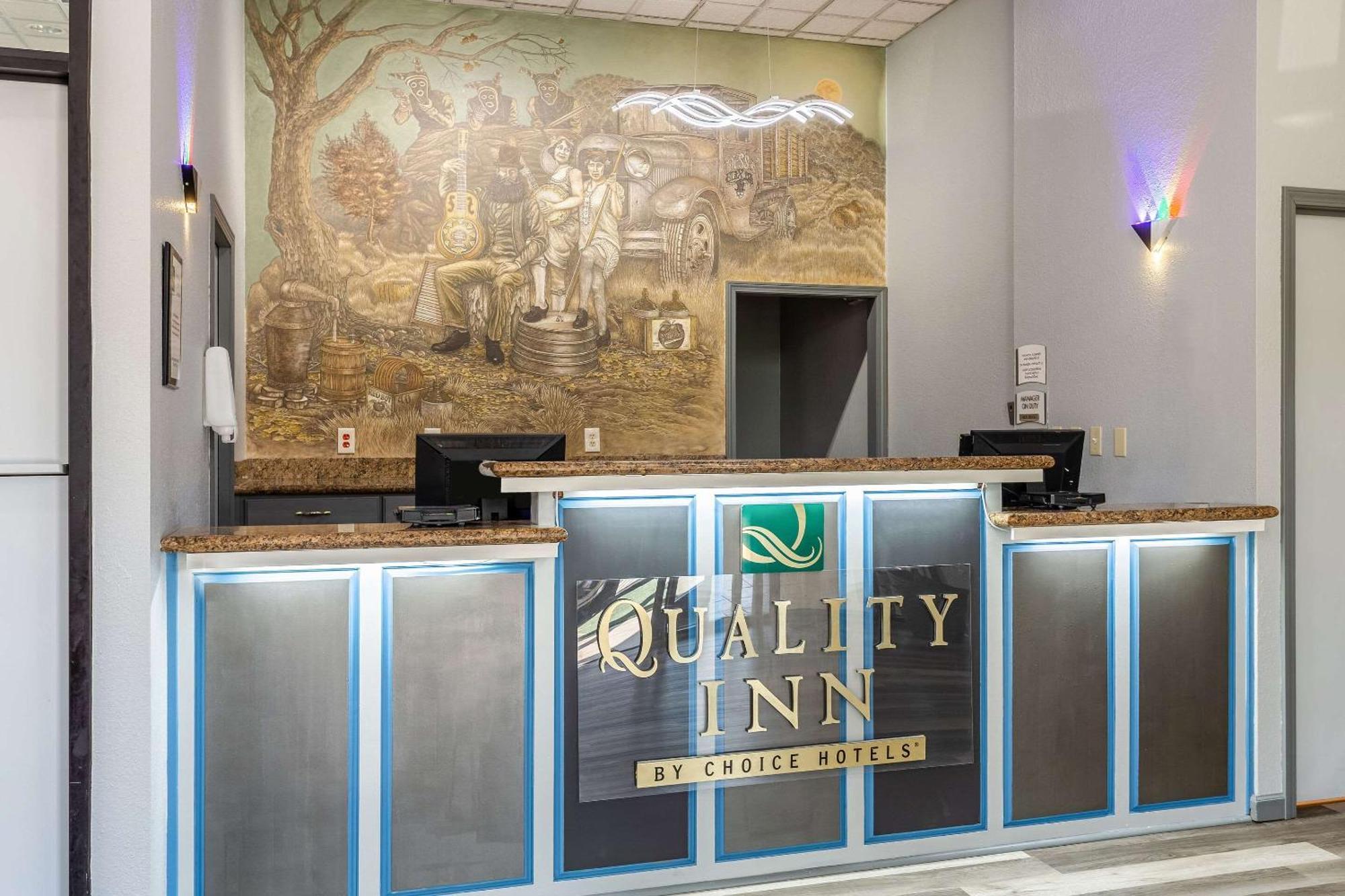 Inn Quality On The Strip 2*