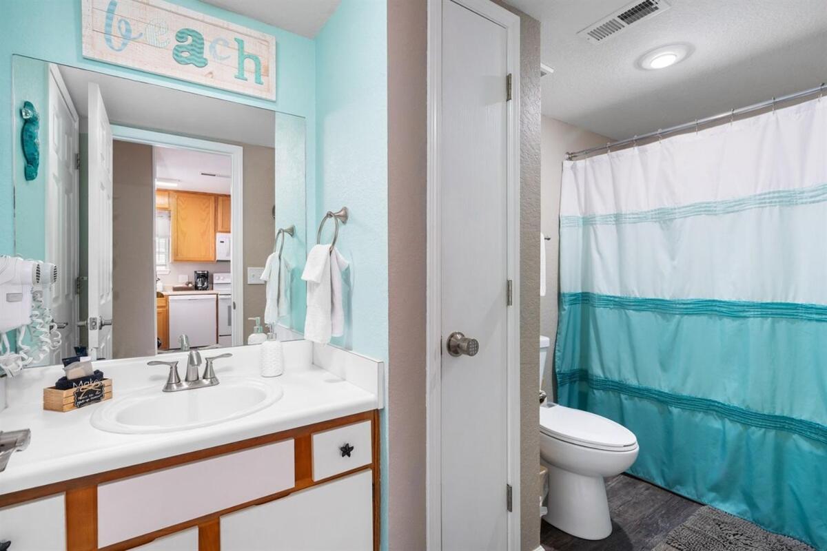 Apartment Lakeside Laziness, By Sdc, Pool, Lake, Pets Ok, 28-4 Branson