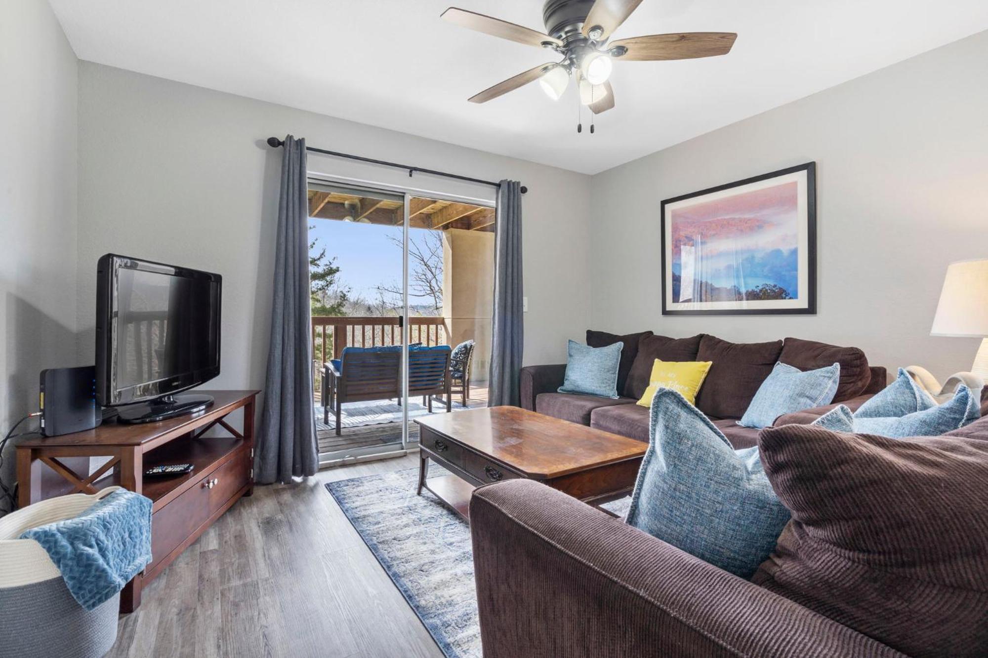 No Wake Zone, 2br, Bysdc, Onlake, Pebble Beach, 21-2