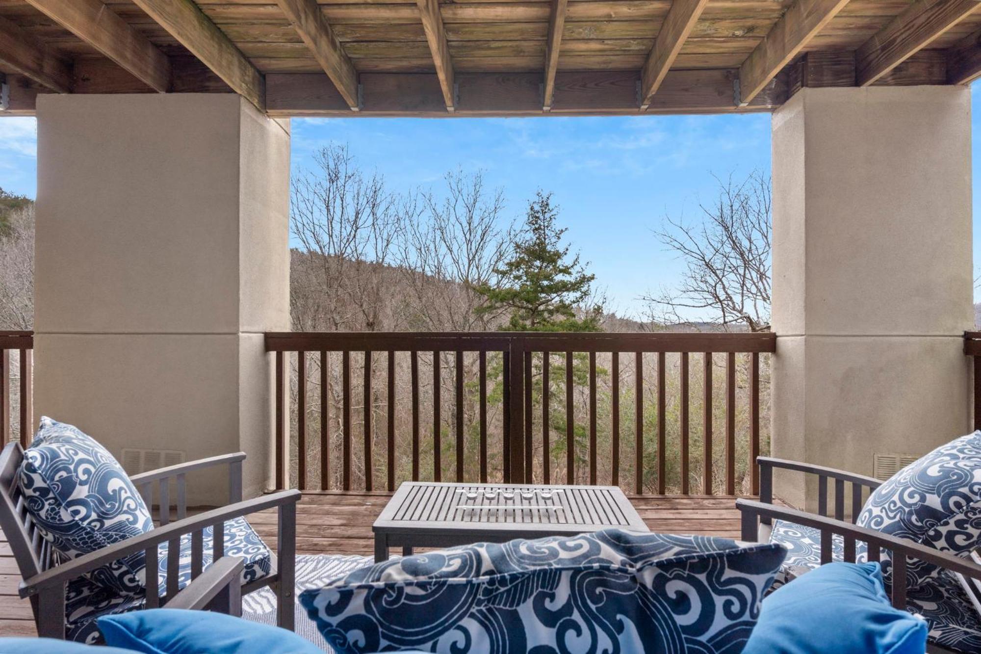 Apartment No Wake Zone, 2br, Bysdc, Onlake, Pebble Beach, 21-2 Branson