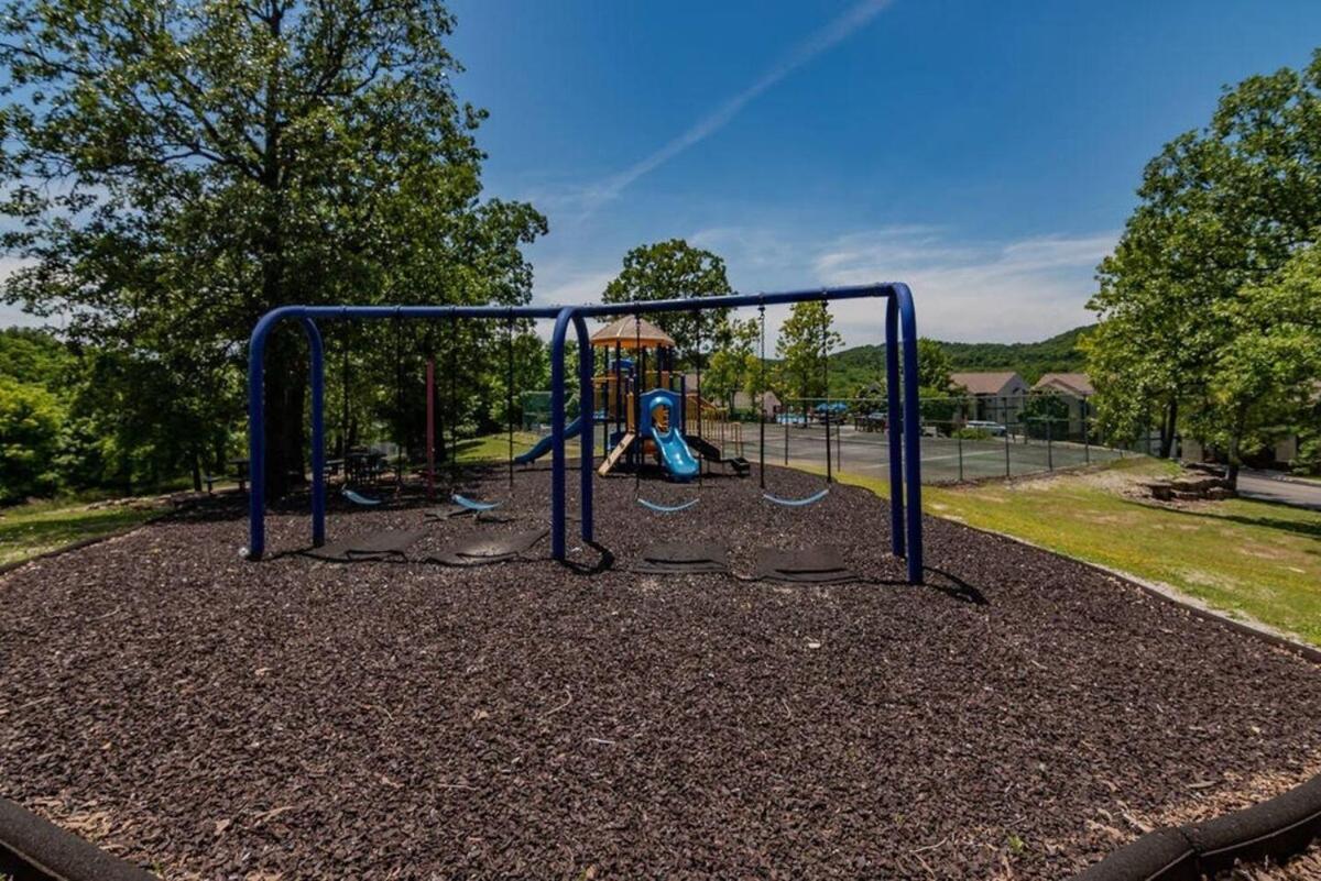 No Wake Zone, 2br, Bysdc, Onlake, Pebble Beach, 21-2 Apartment Branson