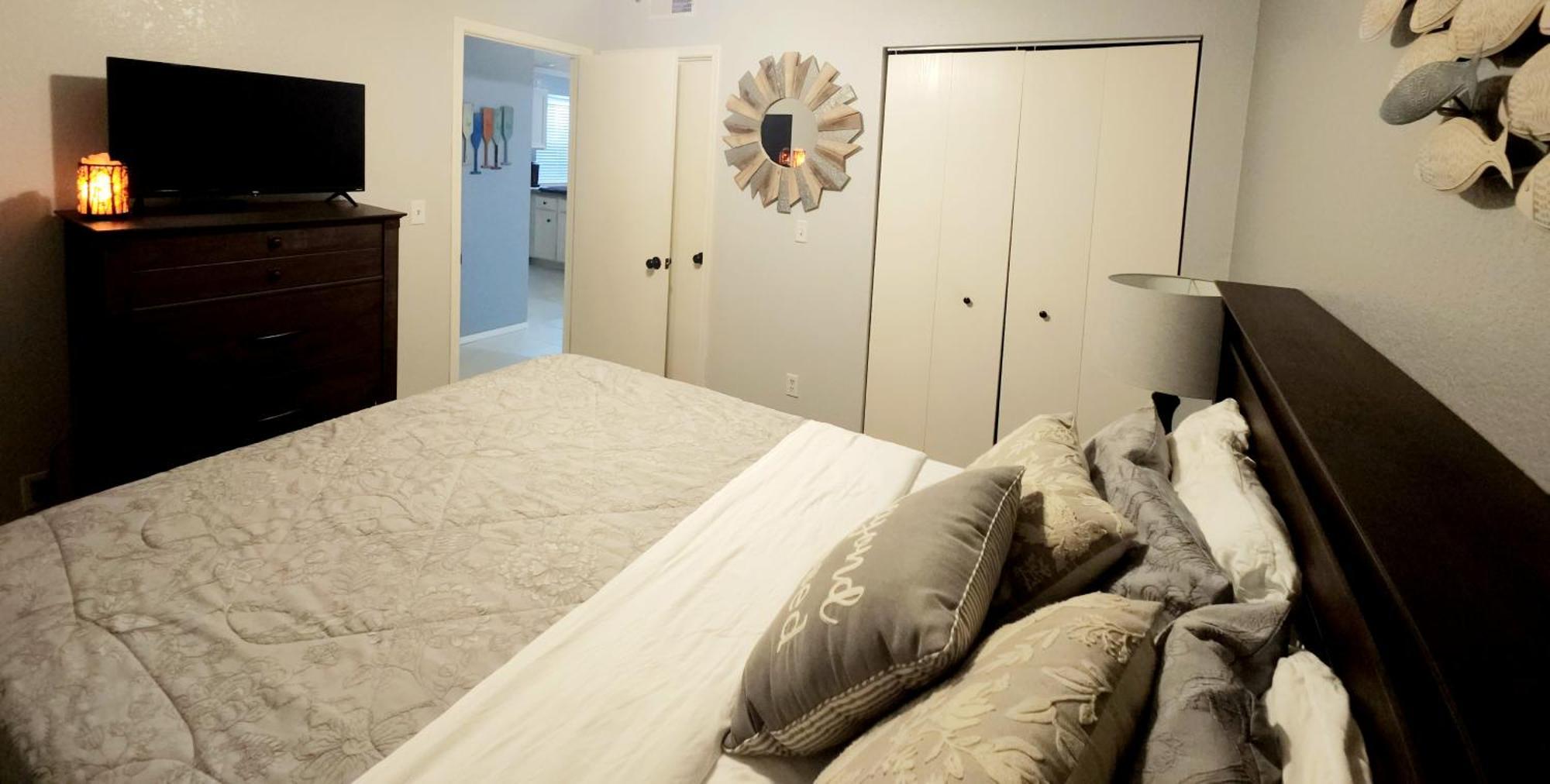 Lakeside With Outdoor Theater, 4min To Silver Dollar Apartment *