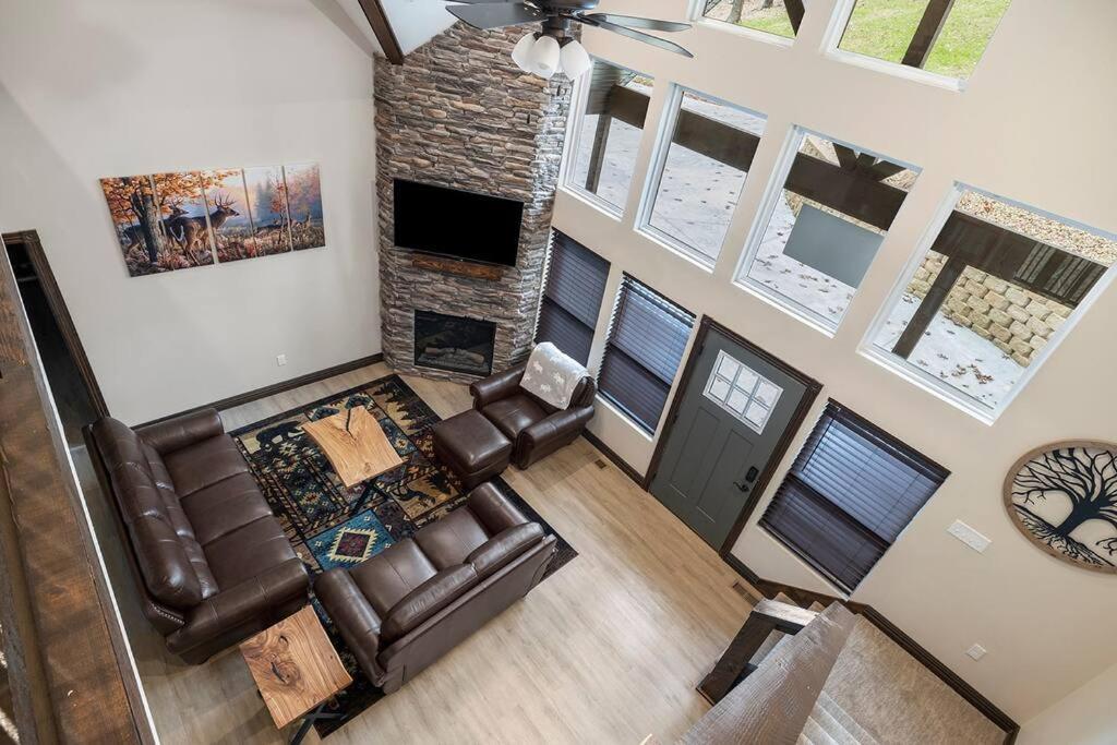 Holiday home Rock And Timber Branson