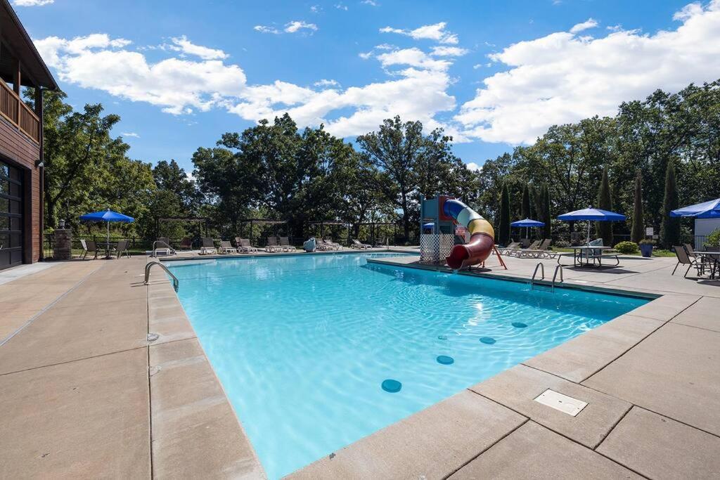 Holiday home Rock And Timber Branson