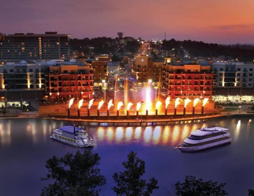 Apartment Lakeside With Outdoor Theater, 4min To Silver Dollar *