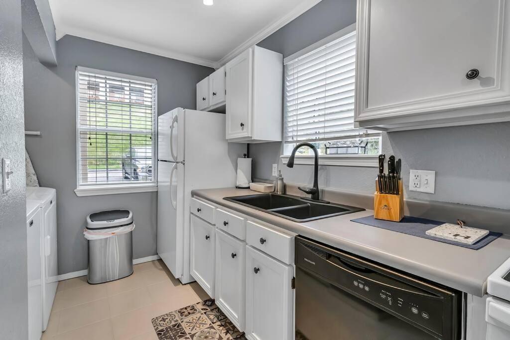 Apartment Lakeside With Outdoor Theater, 4min To Silver Dollar Branson