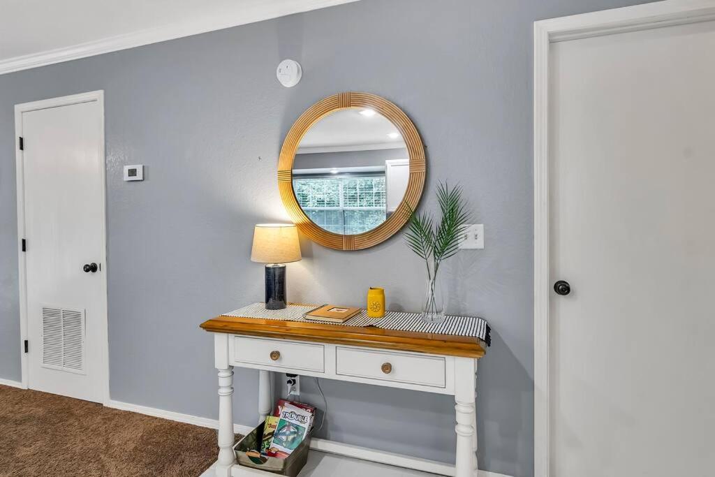 Lakeside With Outdoor Theater, 4min To Silver Dollar Apartment Branson