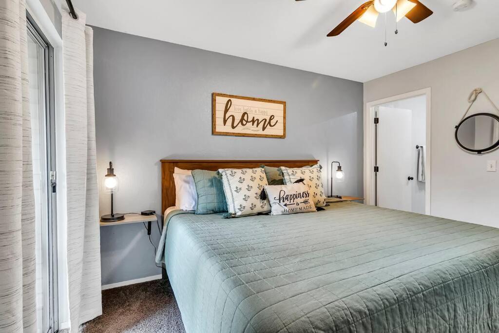 Apartment Lakeside With Outdoor Theater, 4min To Silver Dollar