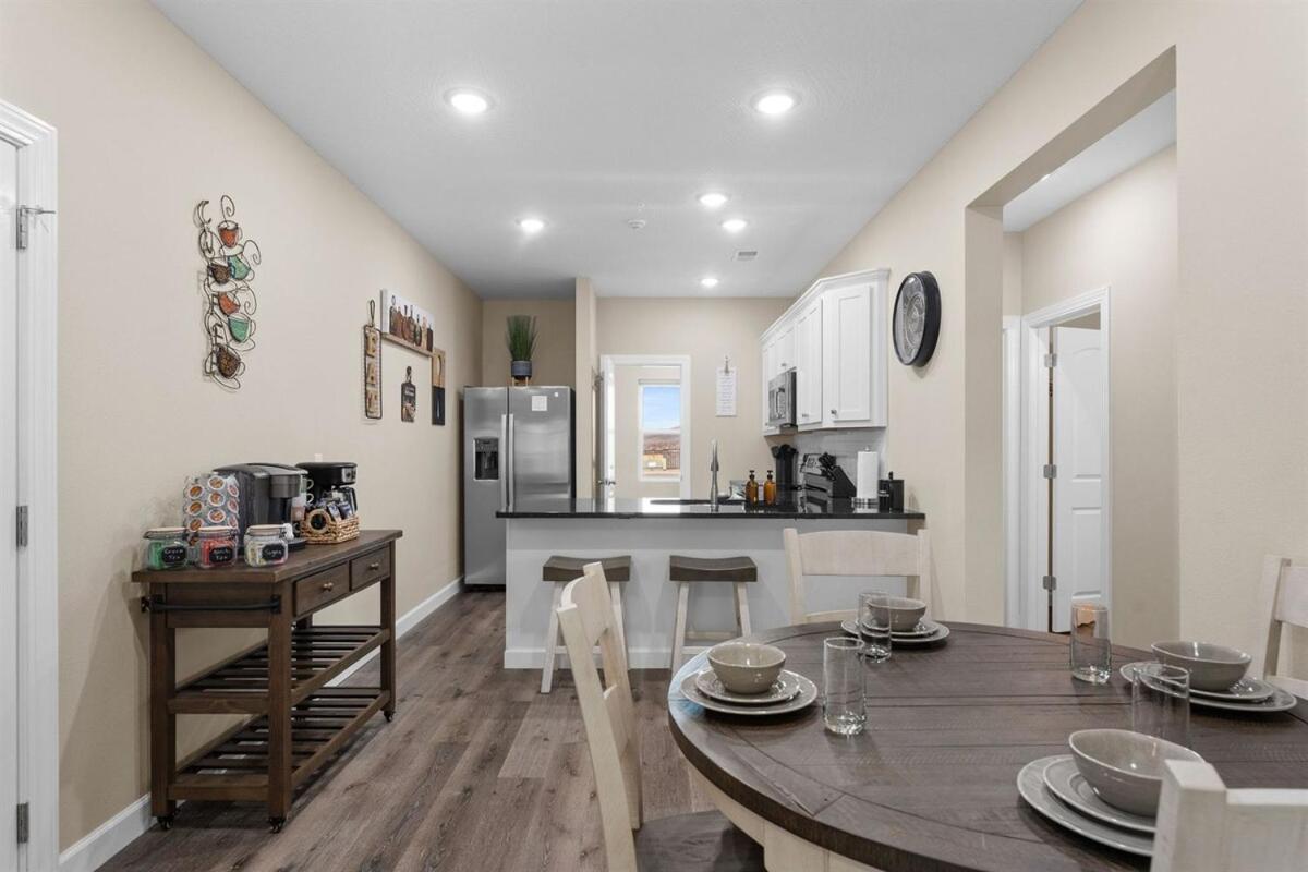 Apartment Spring Special No Dog Fee New Listing No Steps King Beds Branson