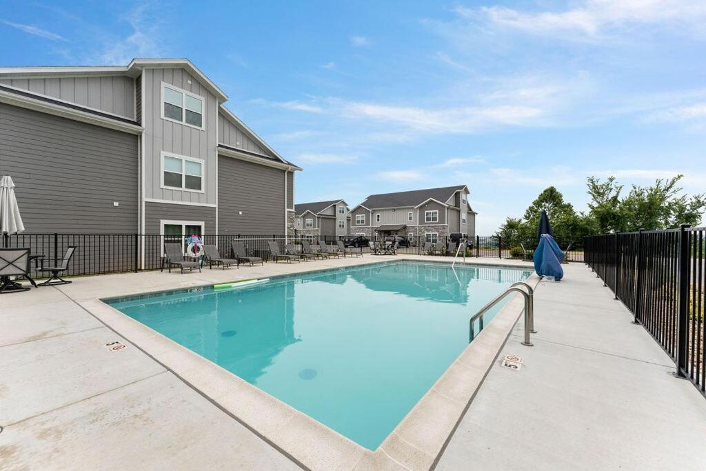Spring Special No Dog Fee New Listing No Steps King Beds * Branson