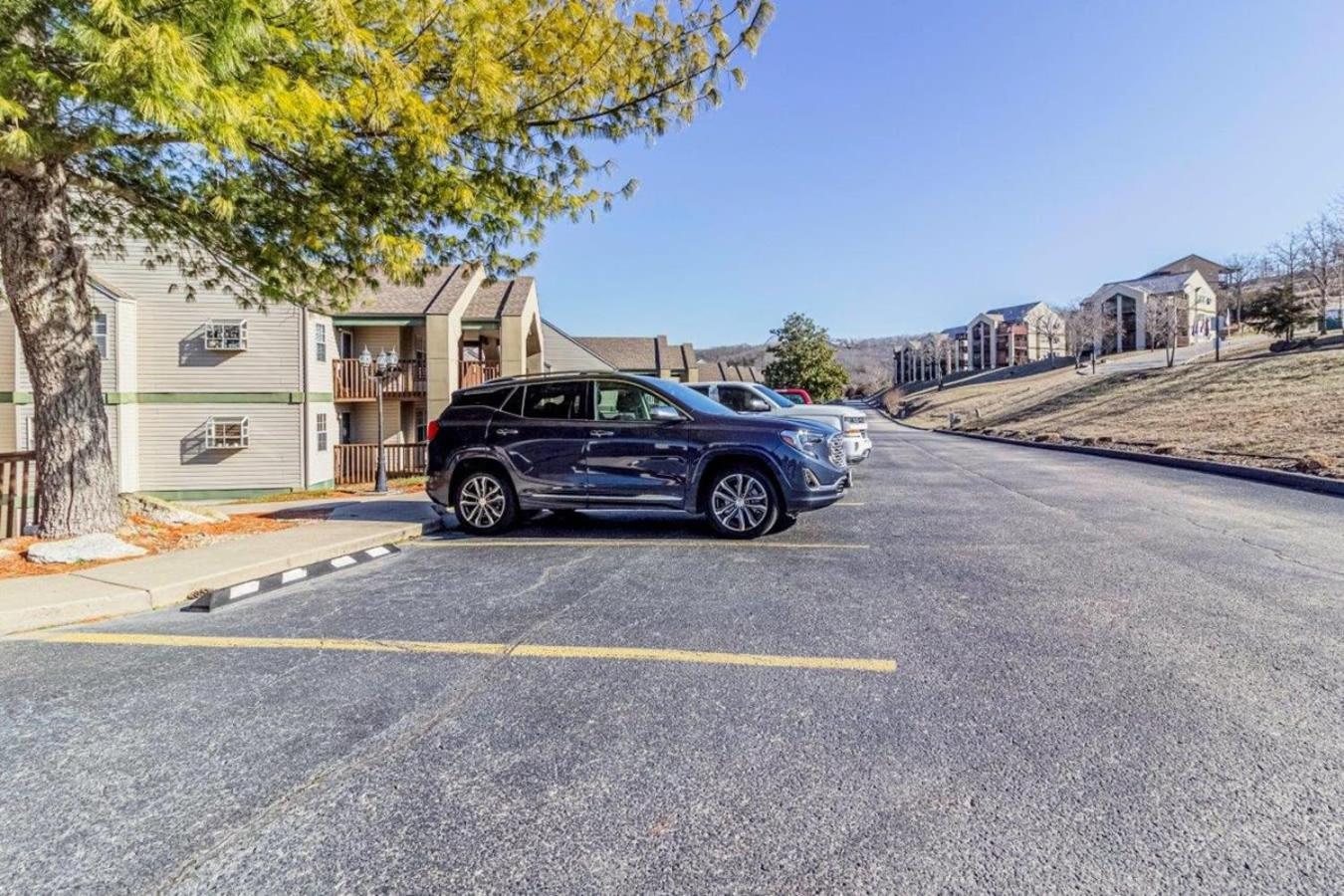 Walk-in Eagles Nest With Pool And Hot Tub Near Silver Dollar Apartment *
