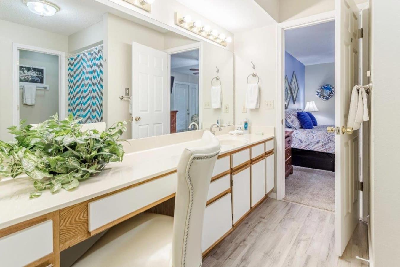 On Thousand Hills Golf Course With Indoor Pool And Hot Tub Apartment *