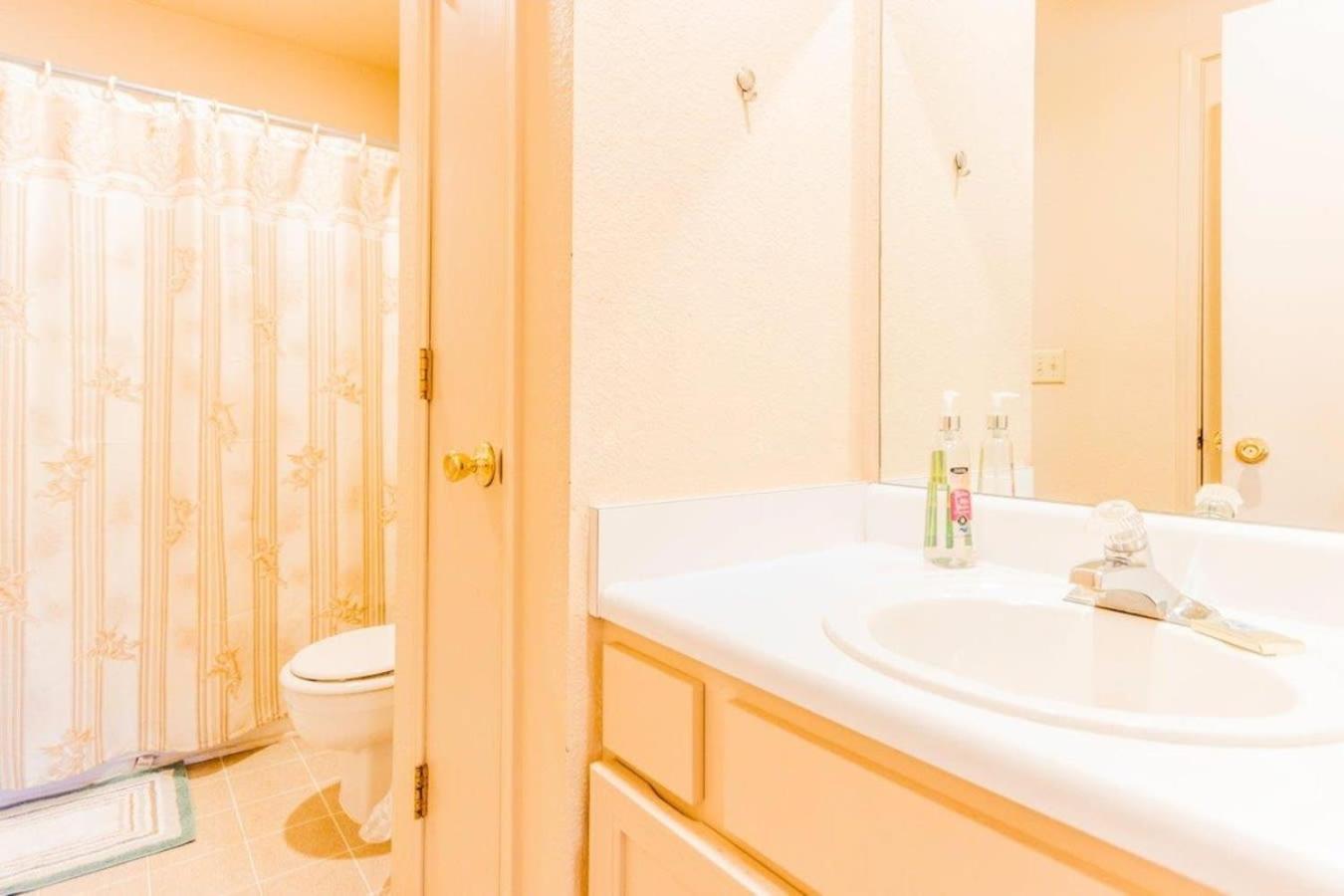 Apartment Floor Eagles Nest With Pool And Hot Tub And Views Next To Sdc
