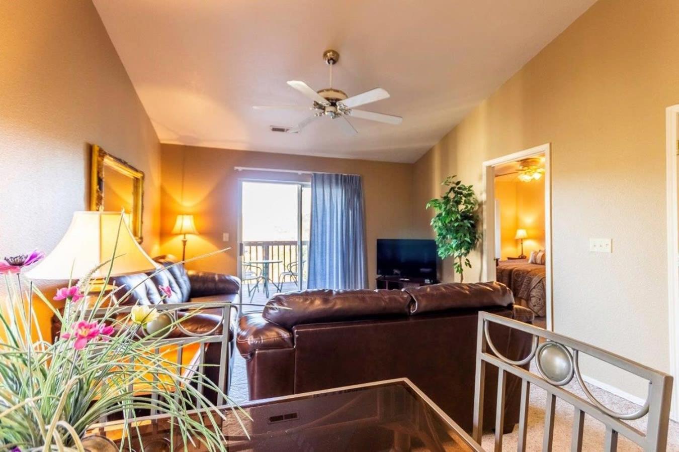 Floor Eagles Nest With Pool And Hot Tub And Views Next To Sdc Branson