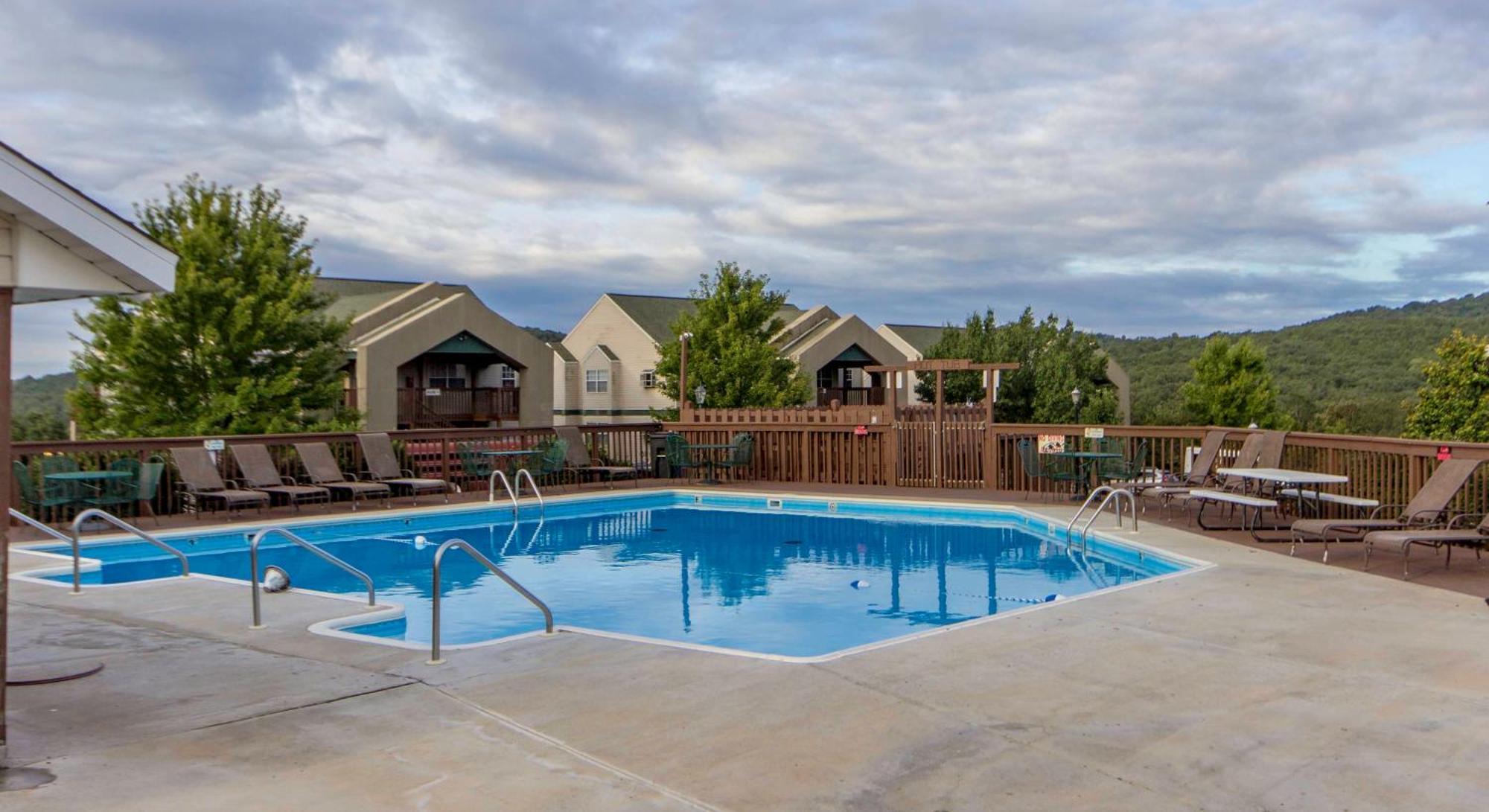 Apartment Floor Eagles Nest With Pool And Hot Tub And Views Next To Sdc *