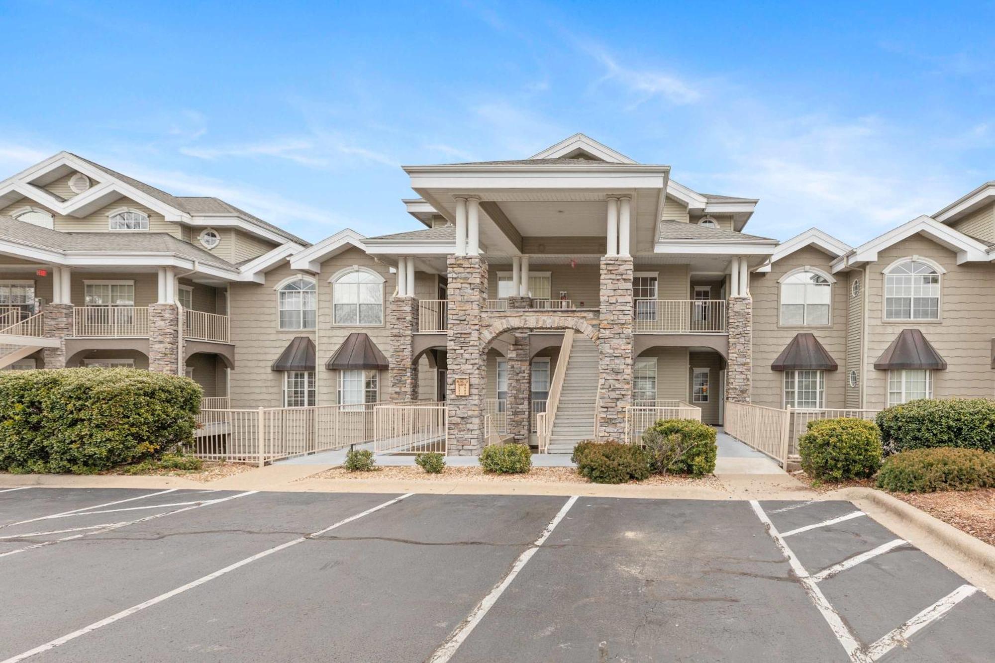 Greenside Hideaway - In The Heart Of * Branson