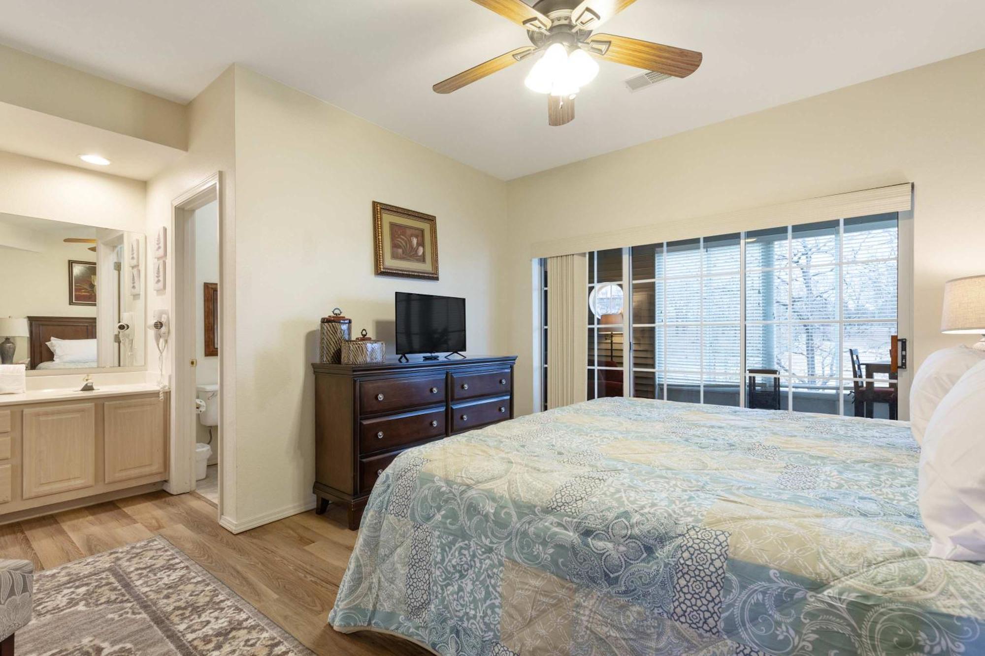 Greenside Hideaway - In The Heart Of *