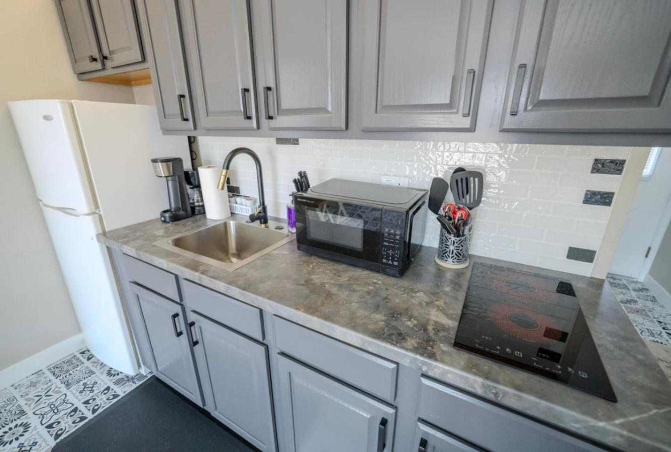Holiday home Corner, Floor, Fall Creek, Convenient To 76 *
