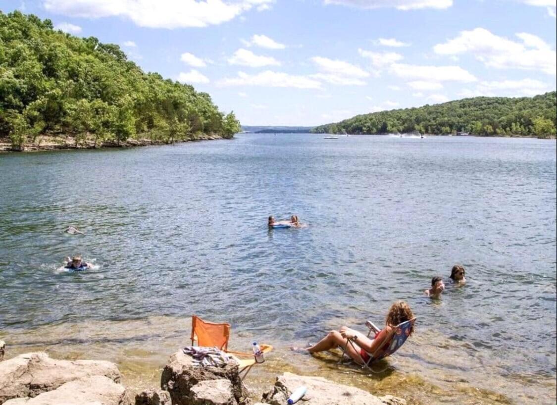 Spring Break Special! By Sdc, On Lake, Big Deck 20-1 * Branson