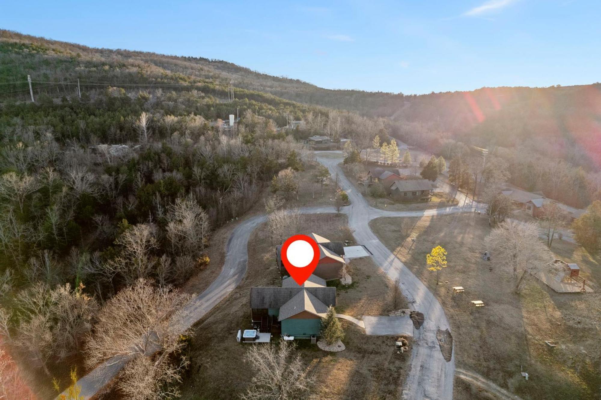 Holiday home Cozy Lodge-private Hot Tub-walk To Taneycomo-free Attraction Tickets *