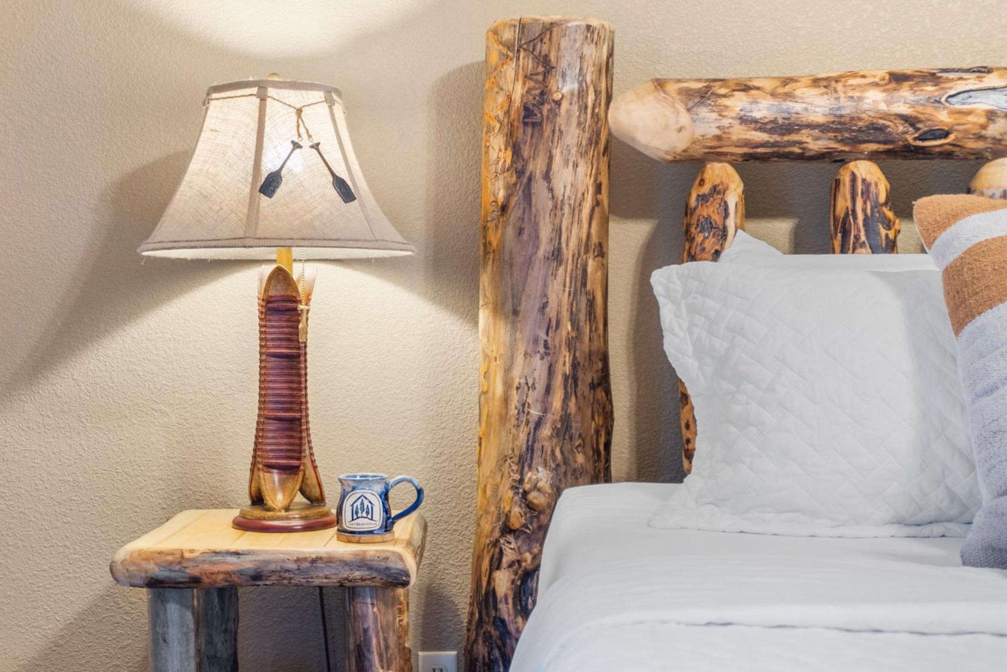 Cozy Lodge-private Hot Tub-walk To Taneycomo-free Attraction Tickets Branson