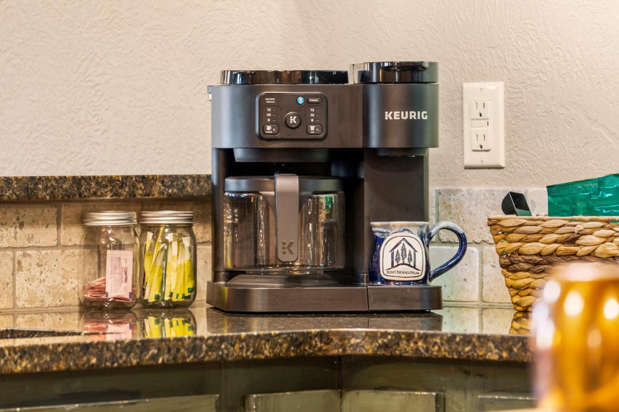 Holiday home Cozy Lodge-private Hot Tub-walk To Taneycomo-free Attraction Tickets