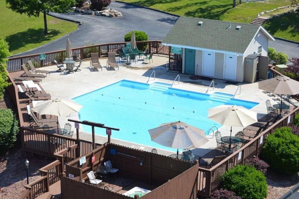 Spring Break Special! By Sdc I Big Deck I On I 19-2 Apartment Branson