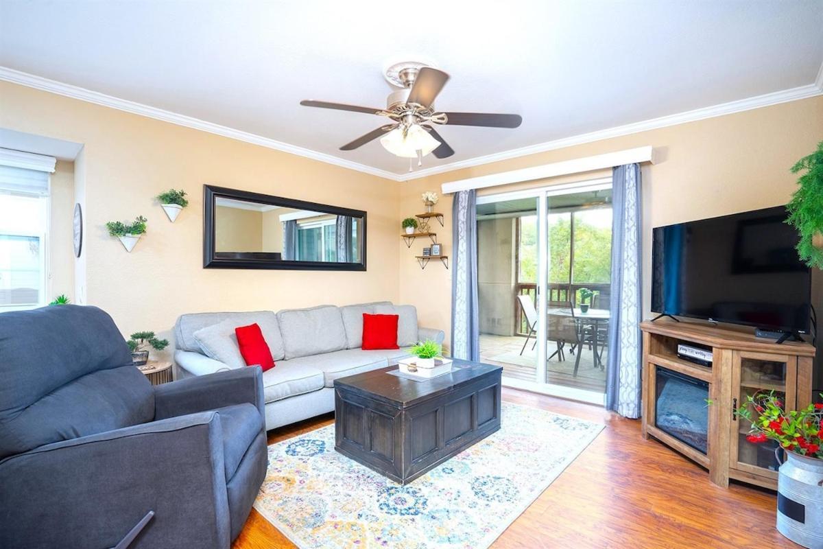 Spring Break Special! By Sdc I Big Deck I On I 19-2 Apartment Branson