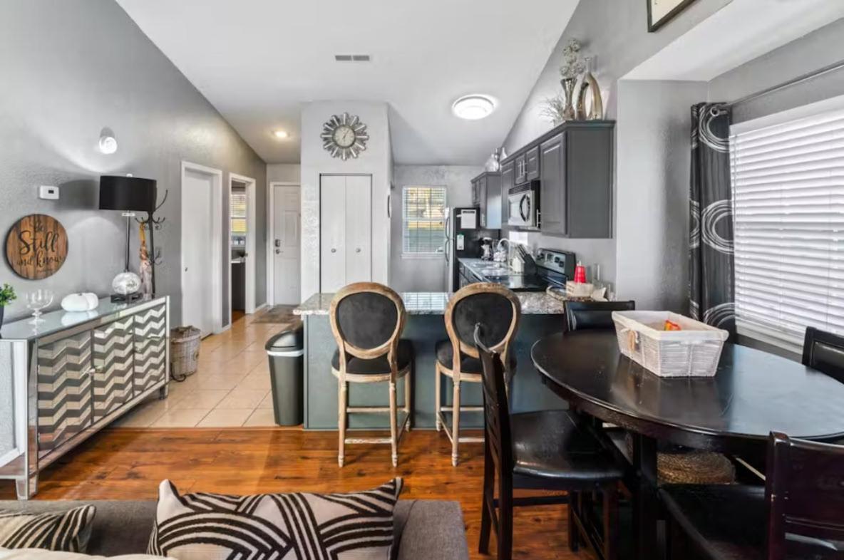 Apartment Spring Break Special! View, By Sdc, Deck, 5-5 Branson