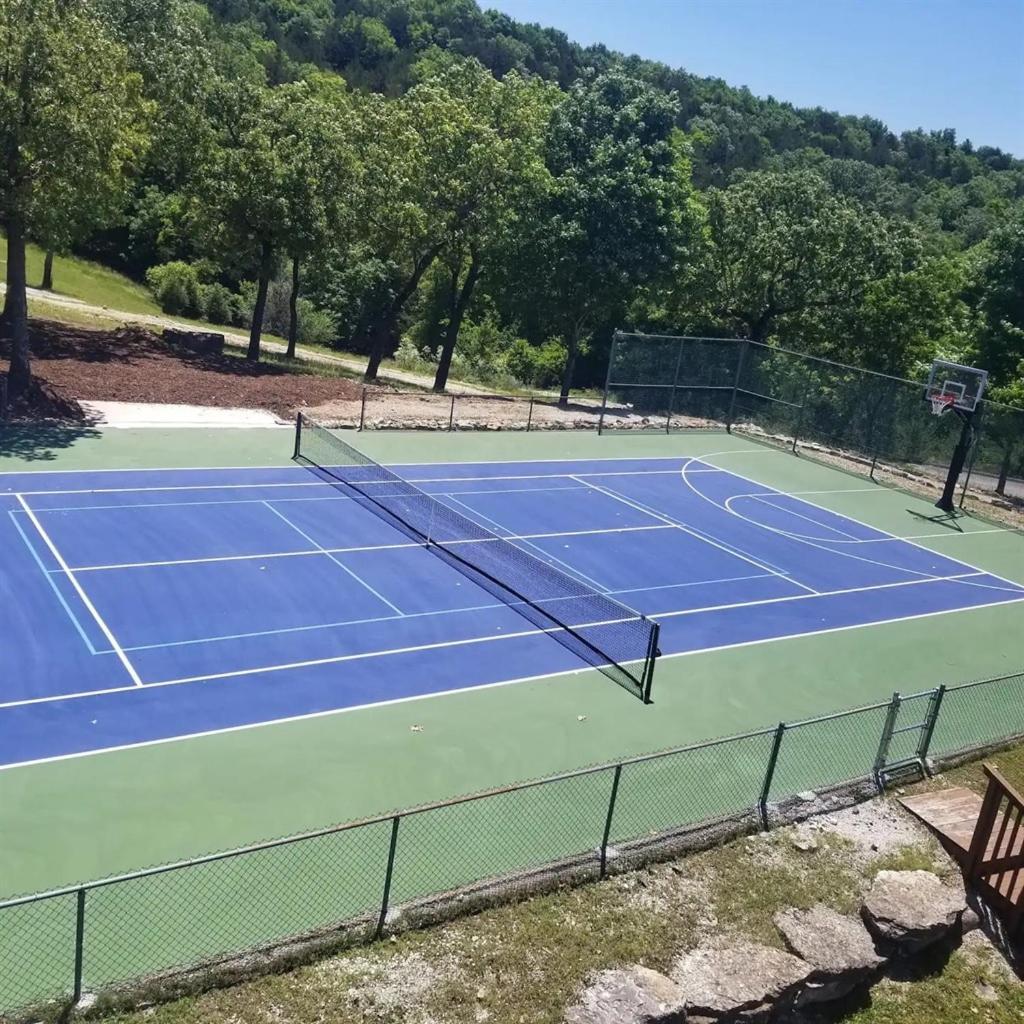 Spring Break Special! View, By Sdc, Deck, 5-5 Apartment Branson