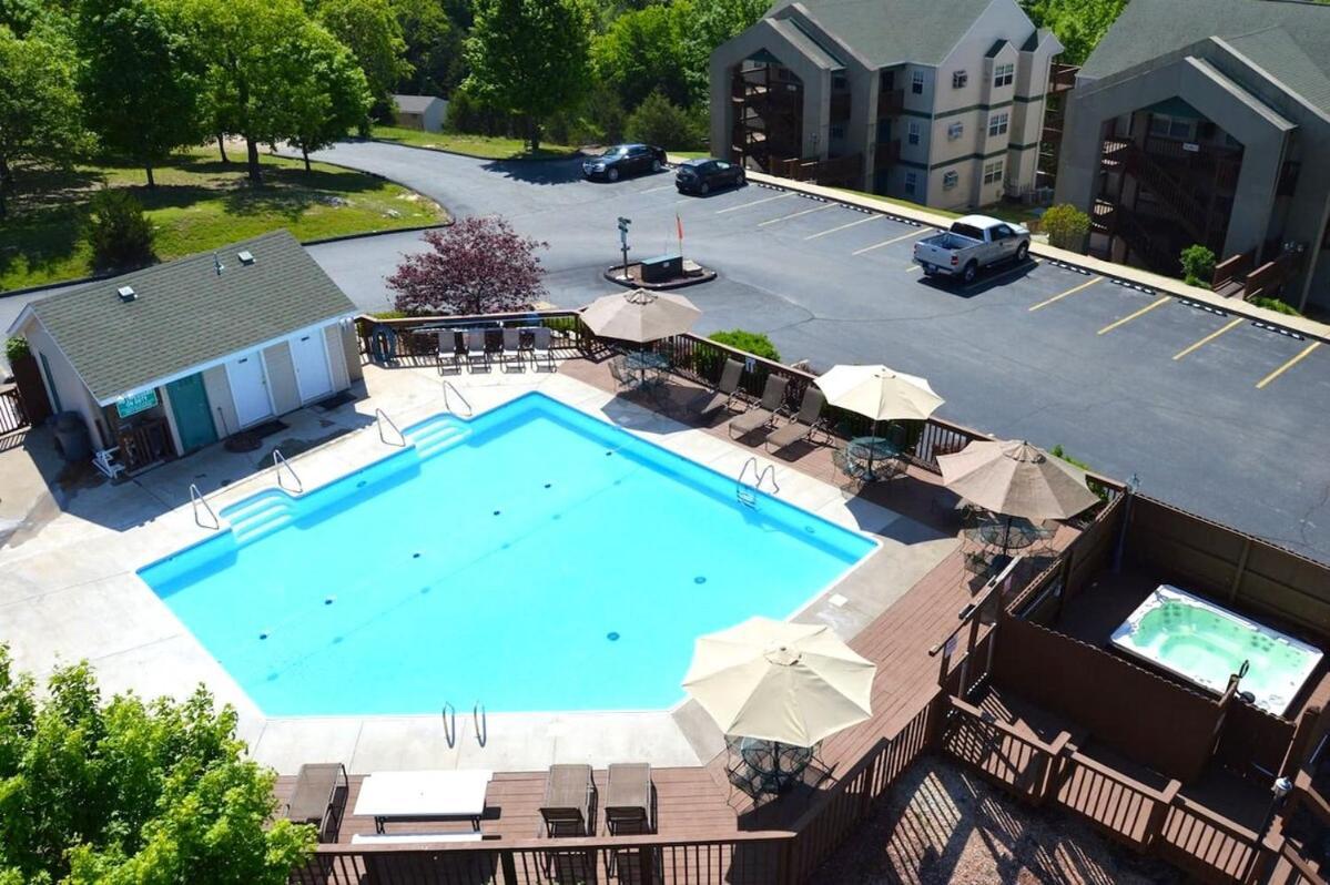 Apartment Spring Break Special! View, By Sdc, Deck, 5-5 Branson