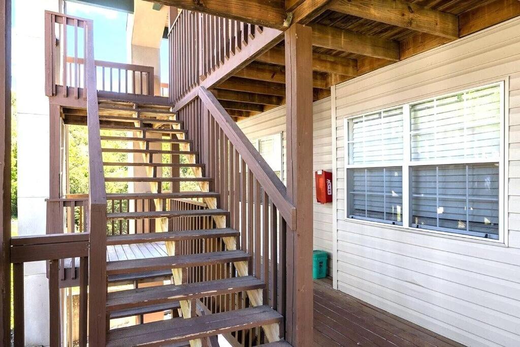 Spring Break Special! Deck, View, By Sdc, 21-6 Apartment *