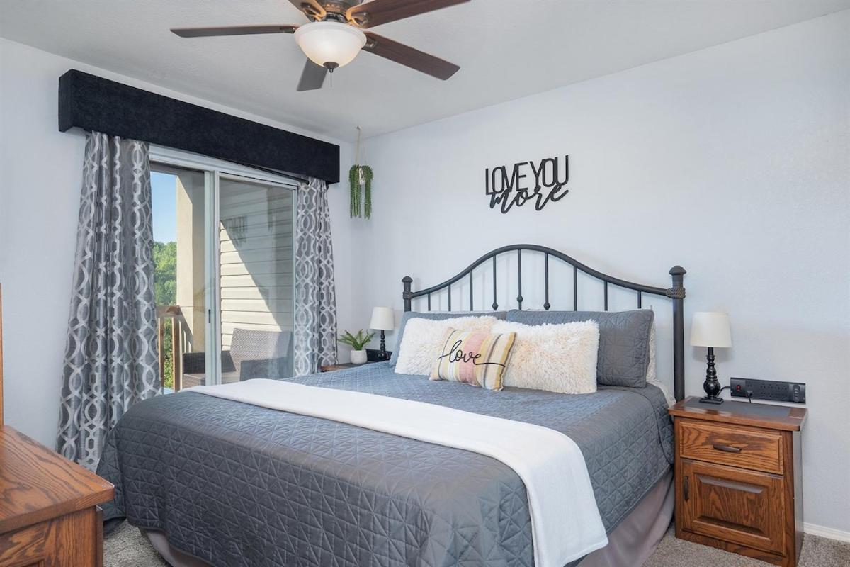 Spring Break Special! View, Sdc, No Stairs, 9-3 Apartment