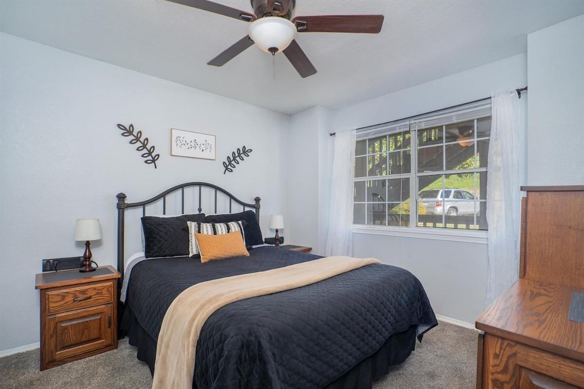 Apartment Spring Break Special! View, Sdc, No Stairs, 9-3