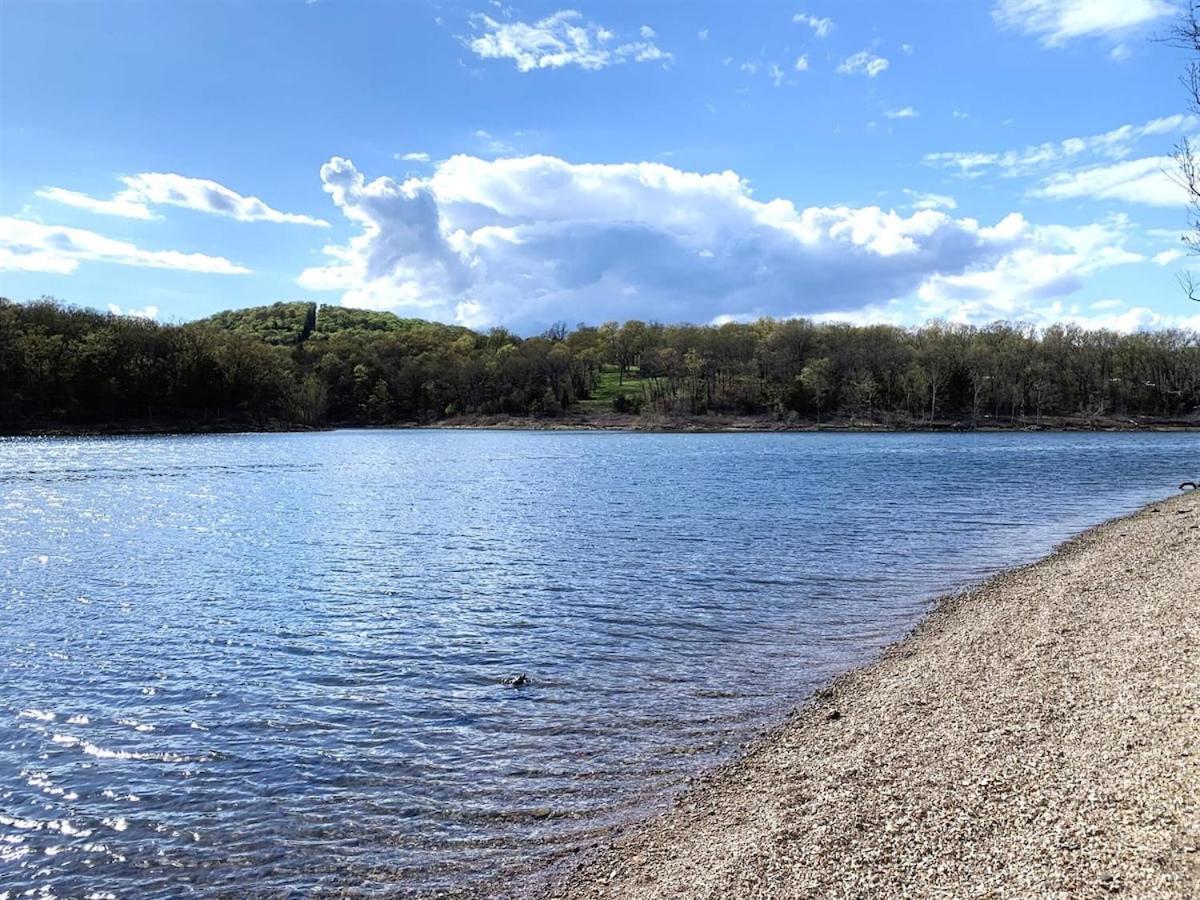 Apartment Spring Break Special! Lake, By Sdc, Large Deck 4-5 Branson