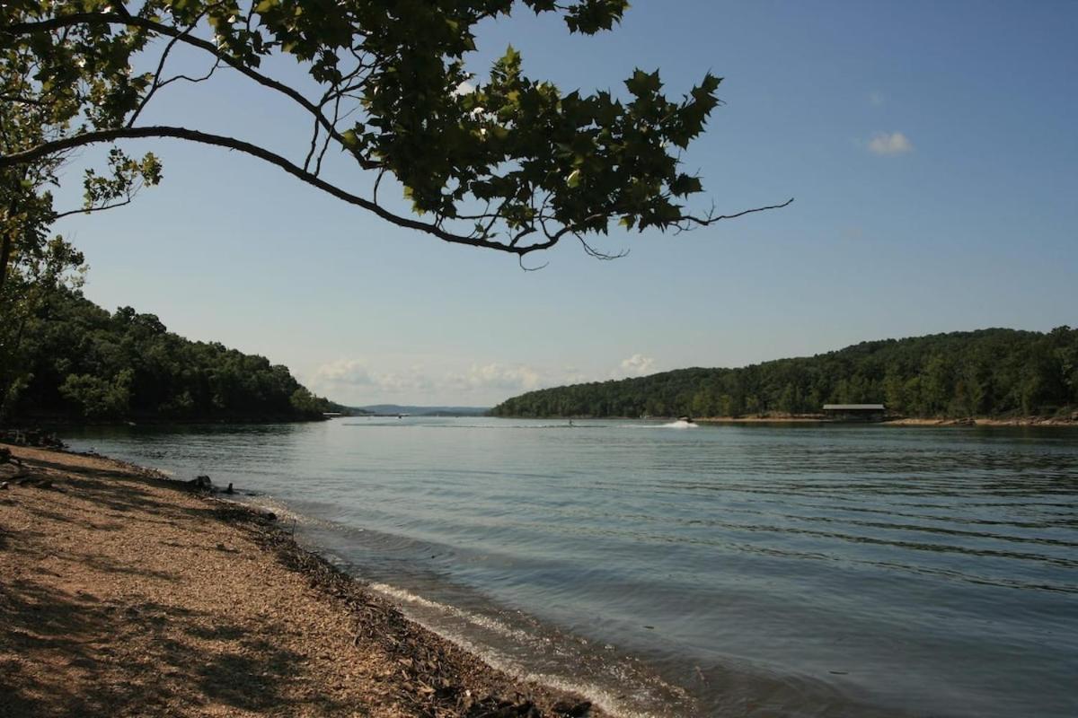 Spring Break Special! Lake, By Sdc, Large Deck 4-5 Apartment *