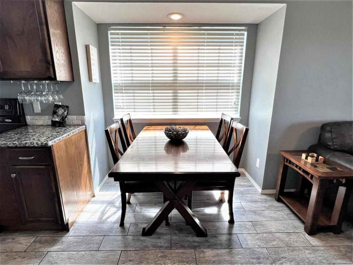 Spring Break Special! No Stairs, By Sdc, Deck 39-3 Apartment *