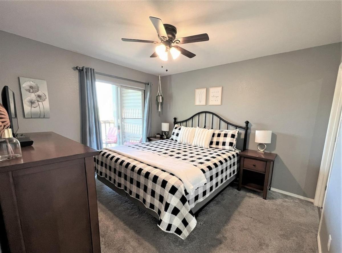 Apartment Spring Break Special! No Stairs, By Sdc, Deck 39-3 *