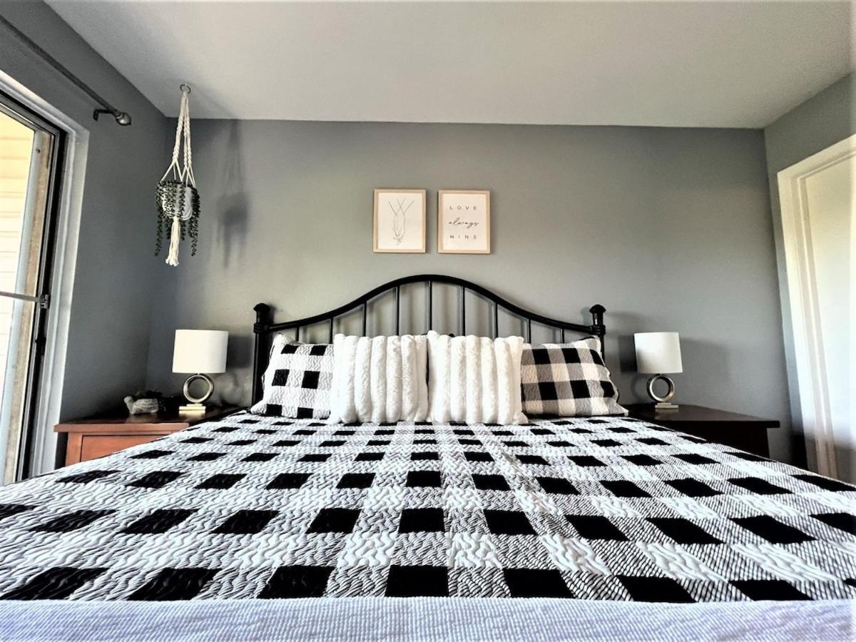 Apartment Spring Break Special! No Stairs, By Sdc, Deck 39-3 *