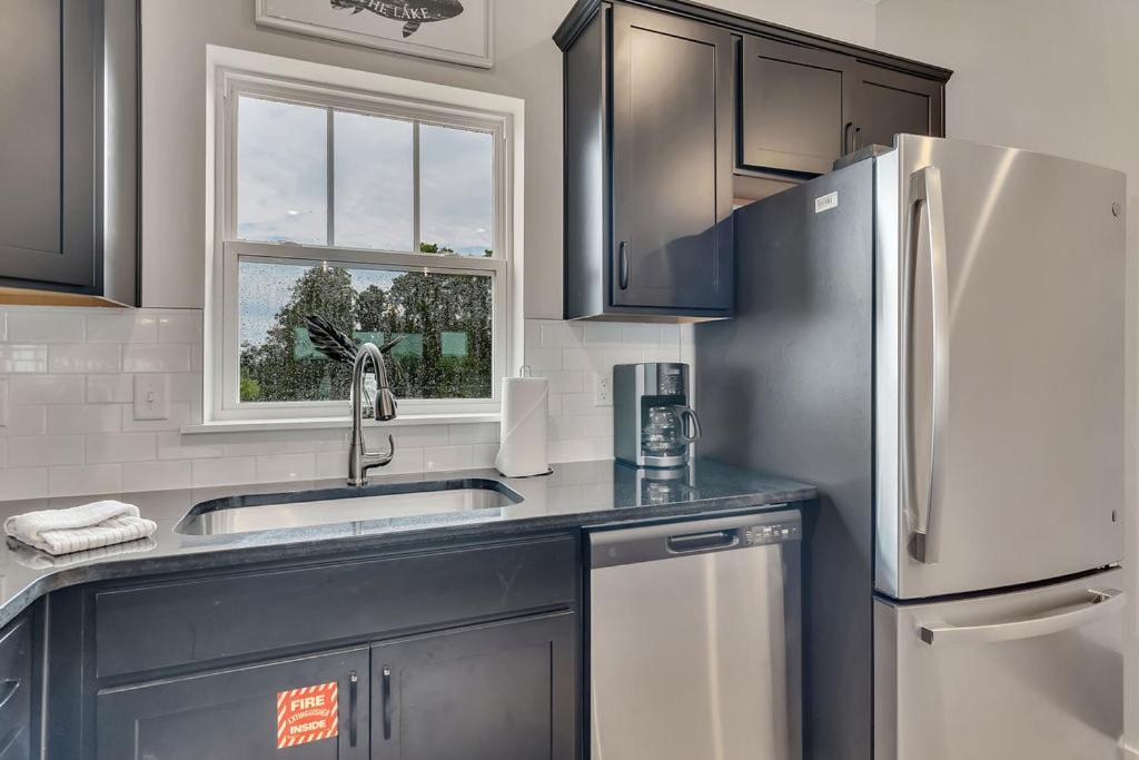 Holiday home Putting Green-table Rock View-$400 Of Free Tickets-super Location-hot Tub! *