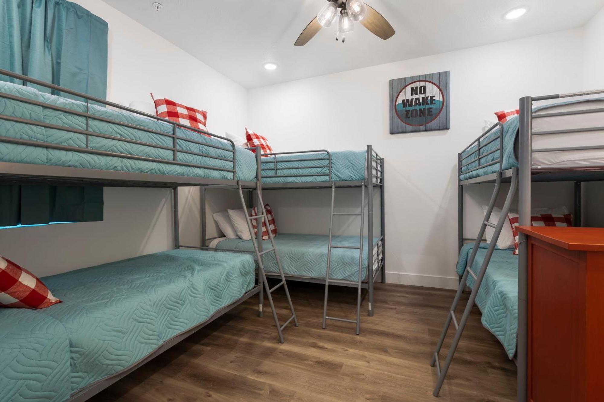 Gorgeous Views, $400 Daily Local Activities, Community Amenities, Near Sdc! Holiday home *