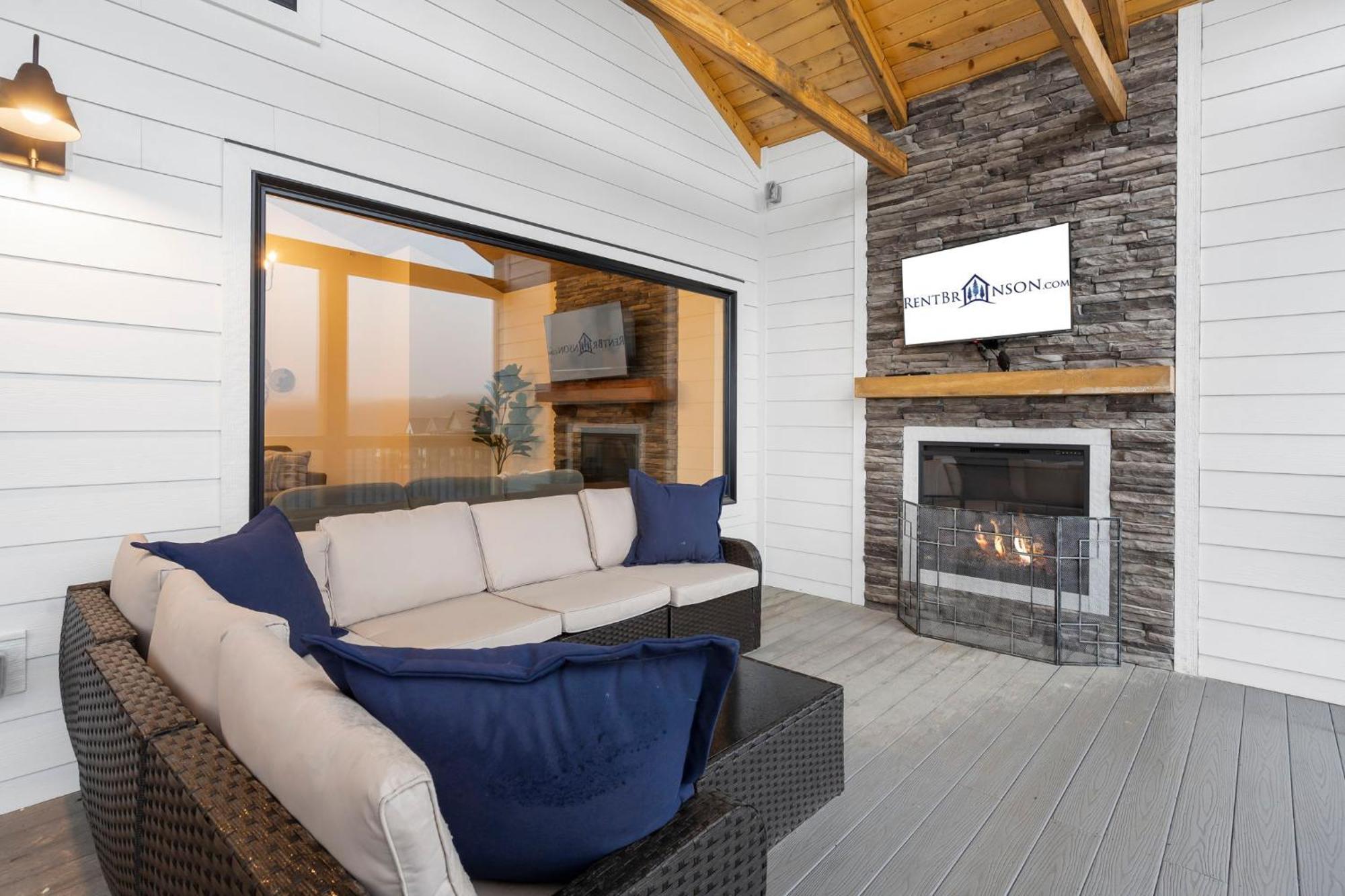 Gorgeous Views, $400 Daily Local Activities, Community Amenities, Near Sdc! *