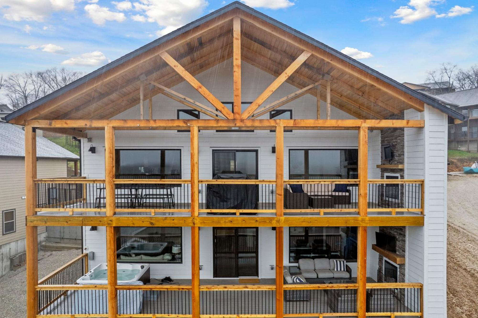 Gorgeous Views, $400 Daily Local Activities, Community Amenities, Near Sdc! Branson