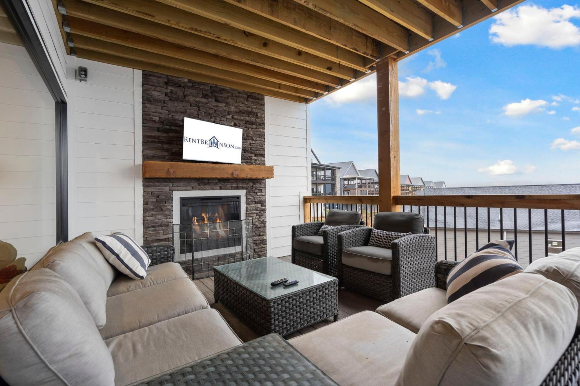 Gorgeous Views, $400 Daily Local Activities, Community Amenities, Near Sdc! Holiday home *