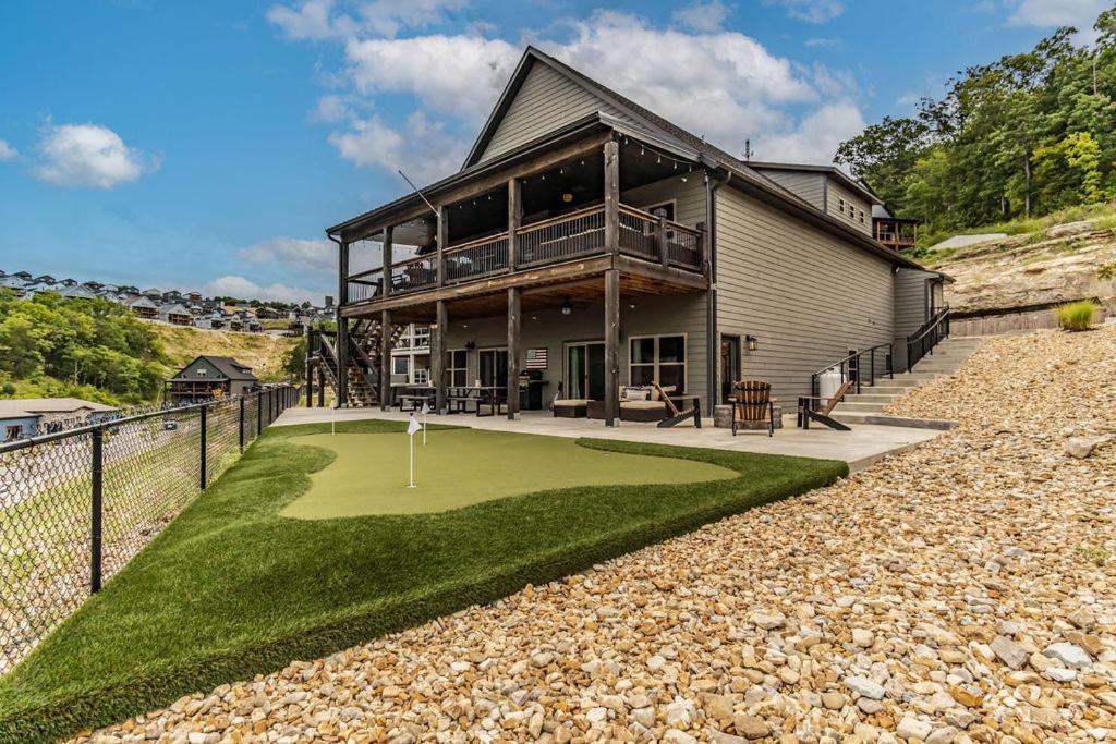 Lakeview * Branson