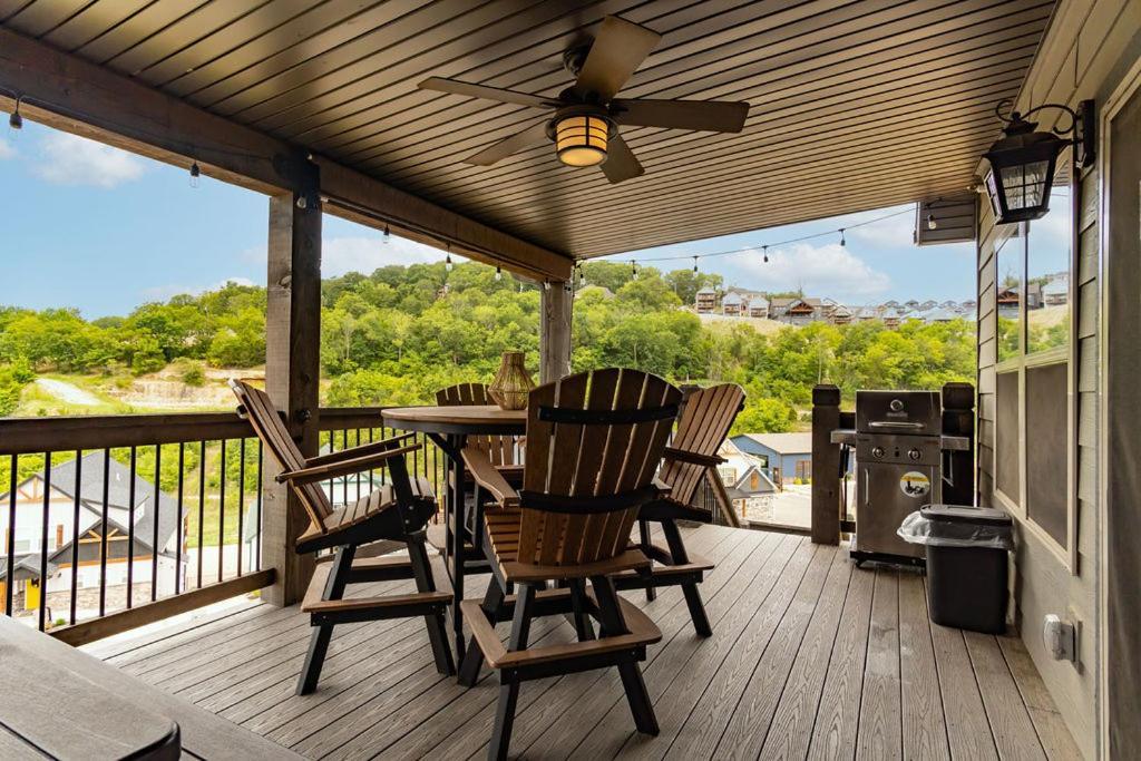 Lakeview * Branson
