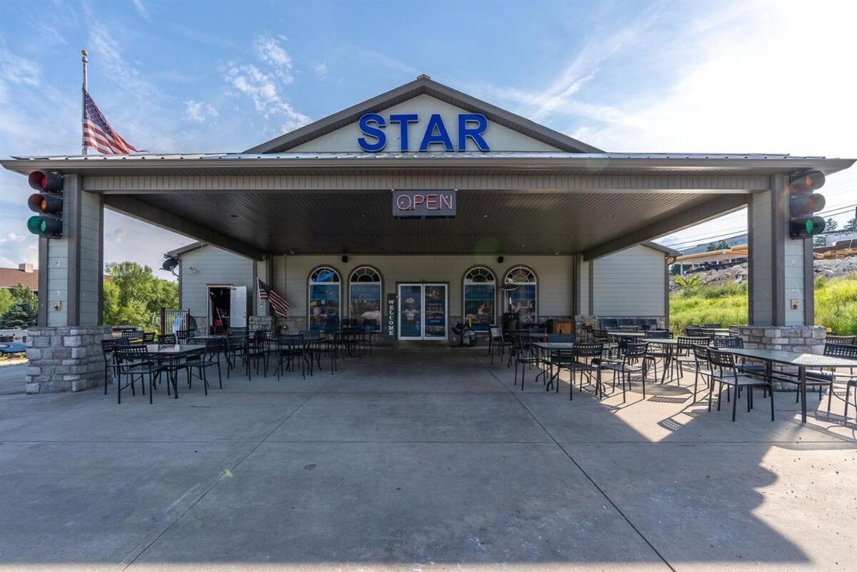Spring Break Special! Screened Porch, Pet Ok, 34-7 * Branson