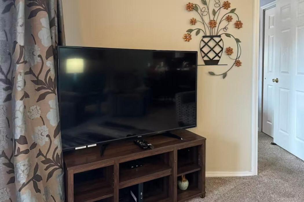 Spring Break Special! Screened Porch, Pet Ok, 34-7 * Branson