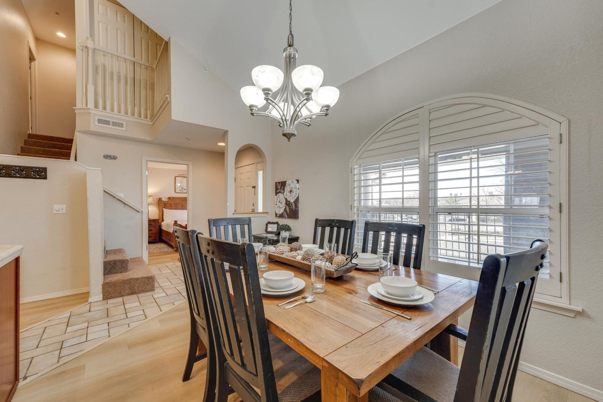 Walk To Strip Inviting Condo! Apartment Branson