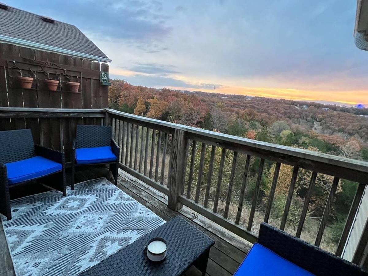 Spring Break Special! Between Strip & Sdc, 2903-6 Apartment